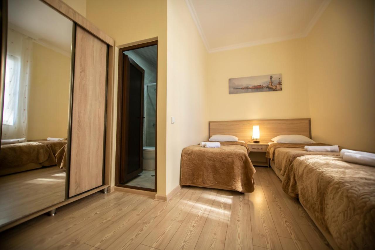 Hotel Chveni Ezo Kobuleti ภายนอก รูปภาพ