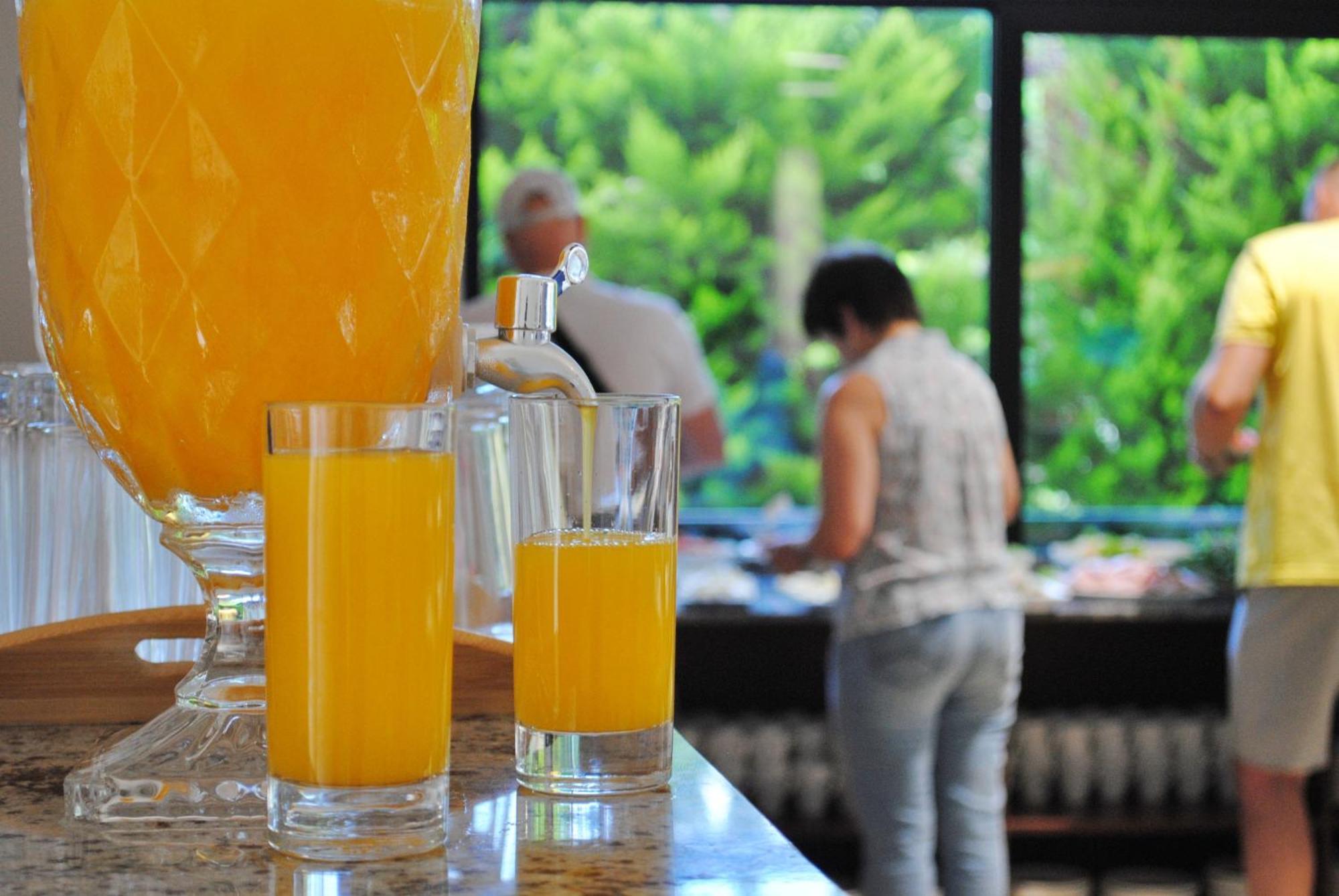 Hotel Chveni Ezo Kobuleti ภายนอก รูปภาพ