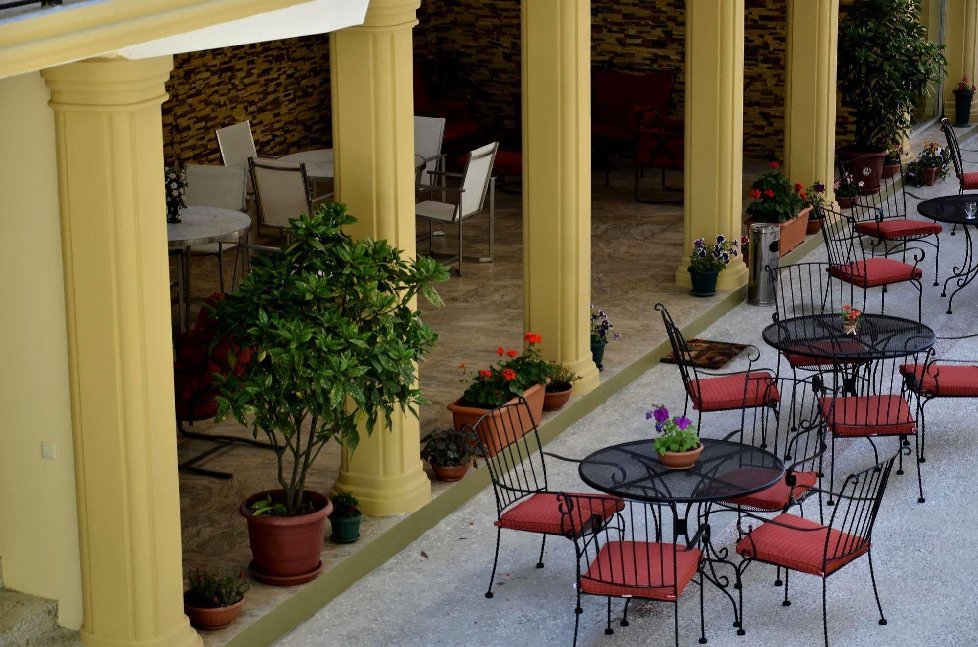 Hotel Chveni Ezo Kobuleti ภายนอก รูปภาพ
